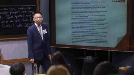 對話張朝陽:AI狂奔,為什麼要做“反效率”內容